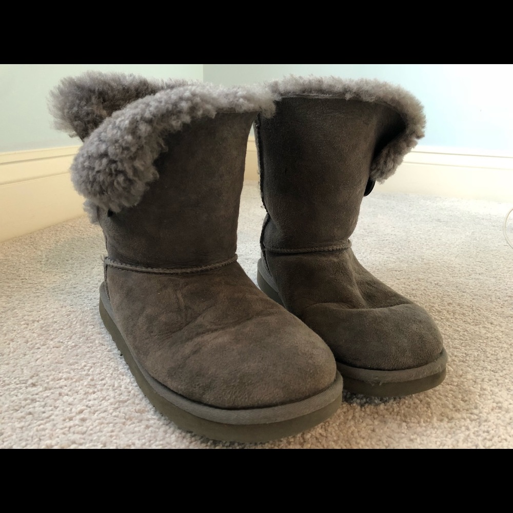 Gray Bailey Button Uggs
